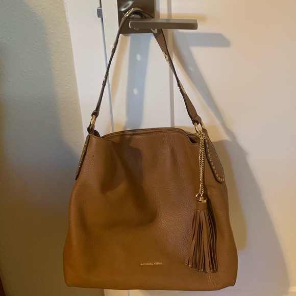 michael kors brooklyn shoulder bag